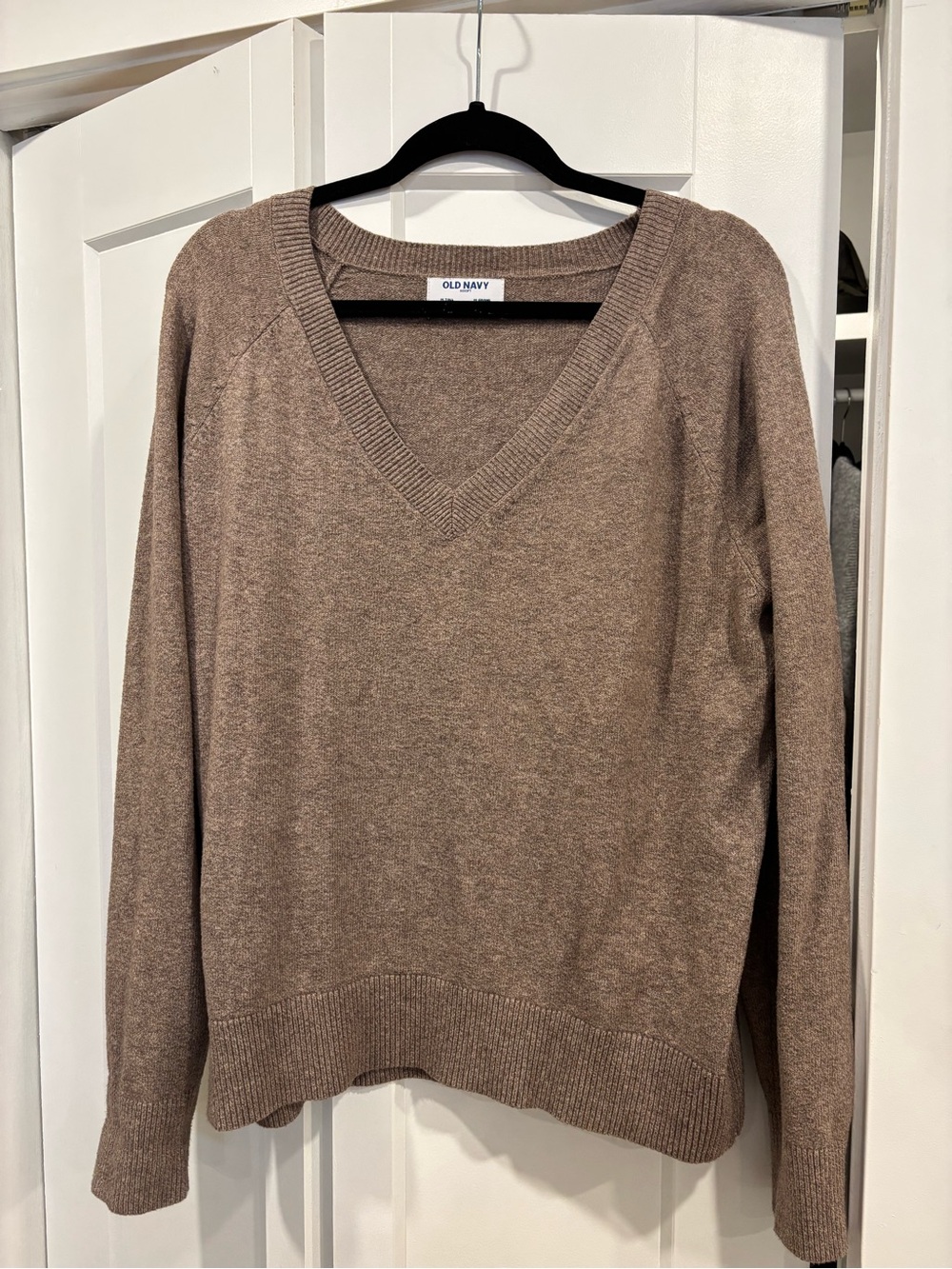 Old Navy Women's V-Neck Brown Sweater